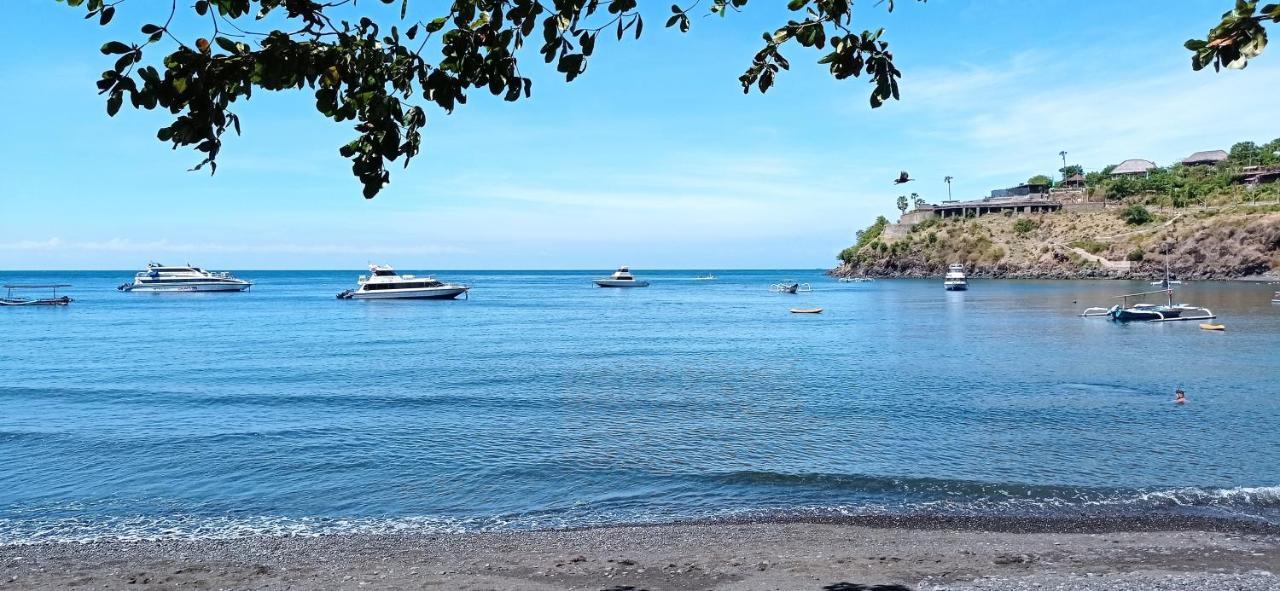 Khrisna Sunrise Homestay Tulamben Bagian luar foto