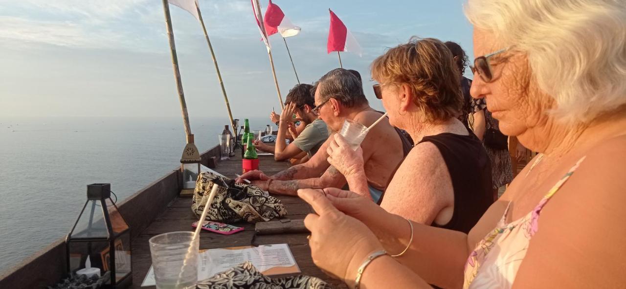 Khrisna Sunrise Homestay Tulamben Bagian luar foto