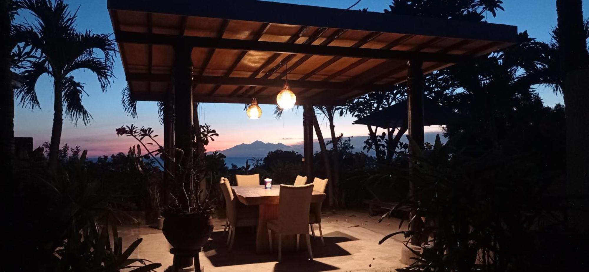 Khrisna Sunrise Homestay Tulamben Bagian luar foto