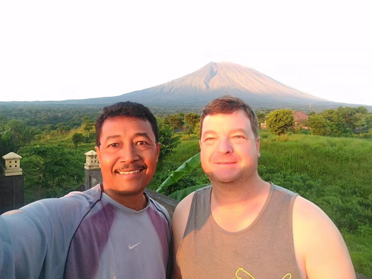 Khrisna Sunrise Homestay Tulamben Bagian luar foto