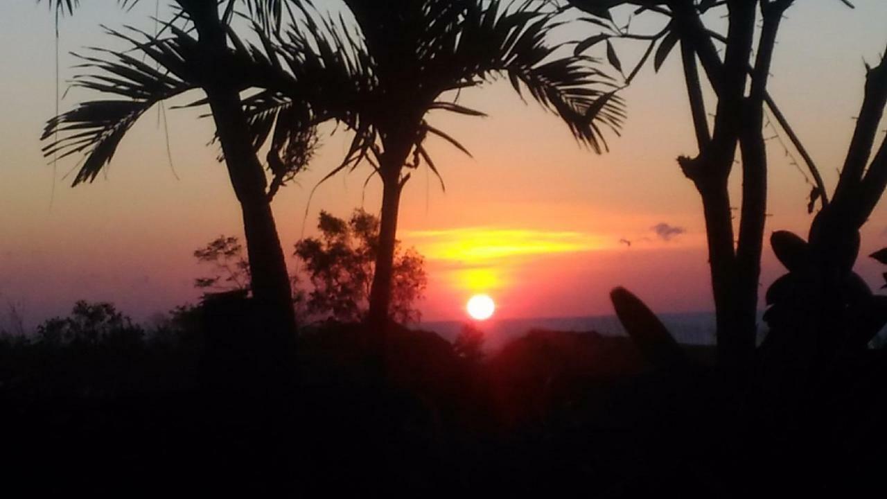 Khrisna Sunrise Homestay Tulamben Bagian luar foto